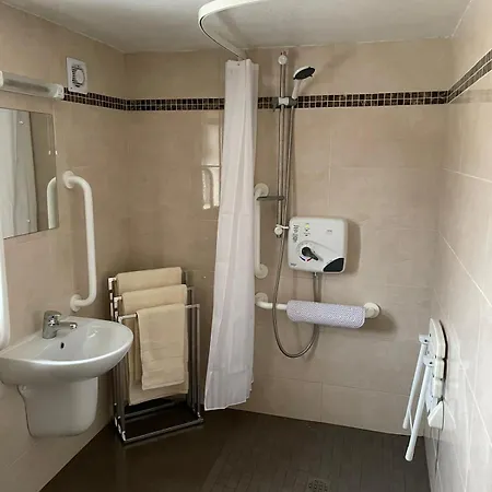 Castle View - Entire بيت للعطل Ballynasare